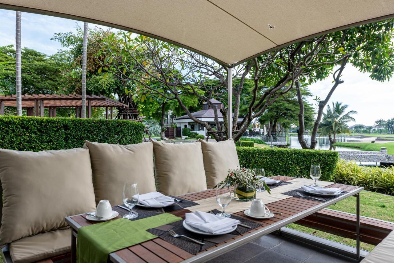 Summit Windmill Golf Suite Hotel At Suvarnabhumi Bangkok Bagian luar foto The River