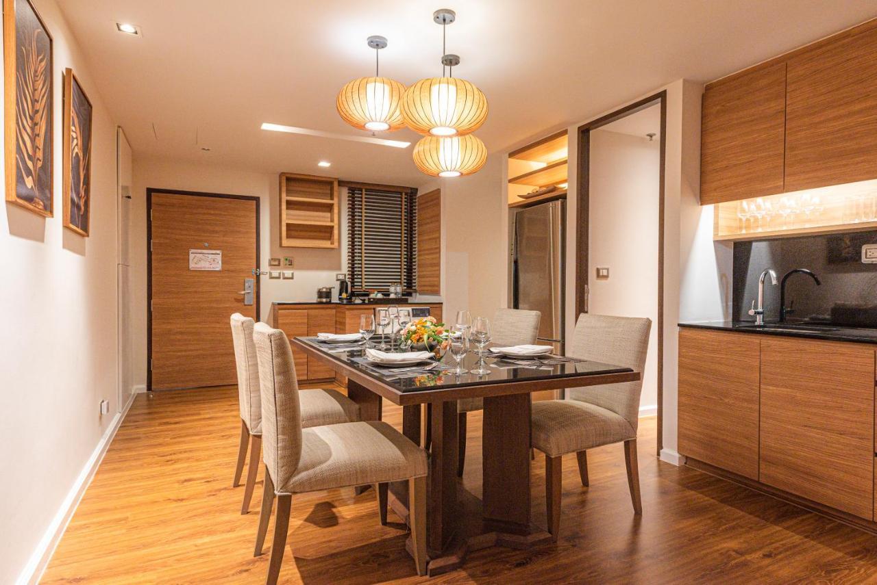 Summit Windmill Golf Suite Hotel At Suvarnabhumi Bangkok Bagian luar foto A modern dining room in a condominium