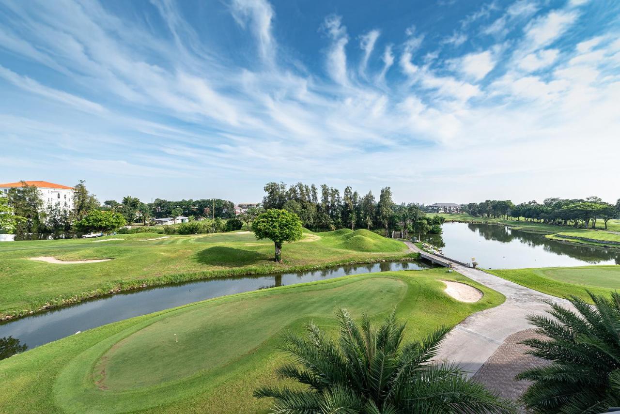 Summit Windmill Golf Suite Hotel At Suvarnabhumi Bangkok Bagian luar foto Golf course in Quinta do Lago